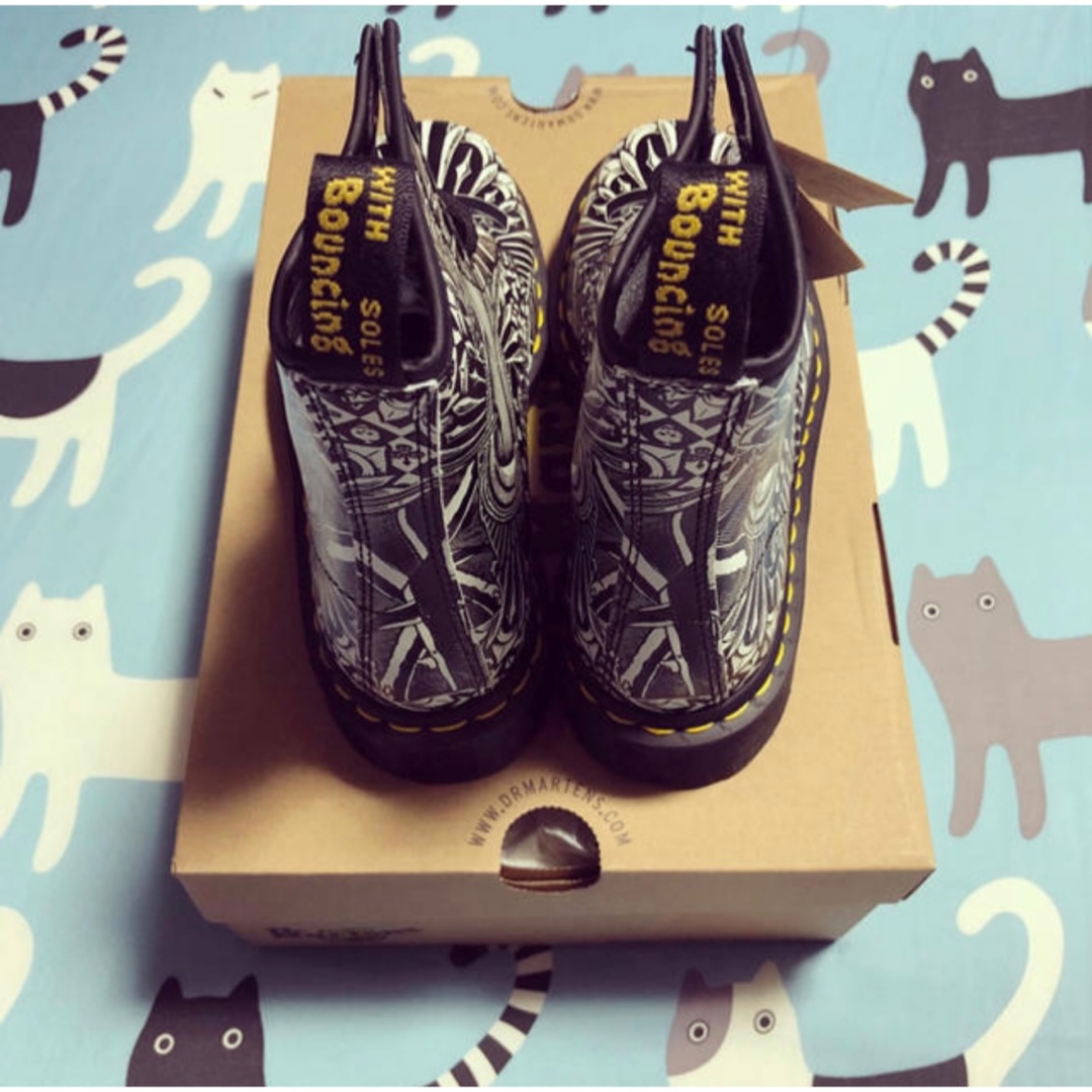 新品Dr.Martens☆ドクターマーチン☆8ホール☆ハート☆UK3☆22センチ 新品Dr.Martens☆ドクターマーチン☆8ホール☆ハート☆UK3☆22センチ