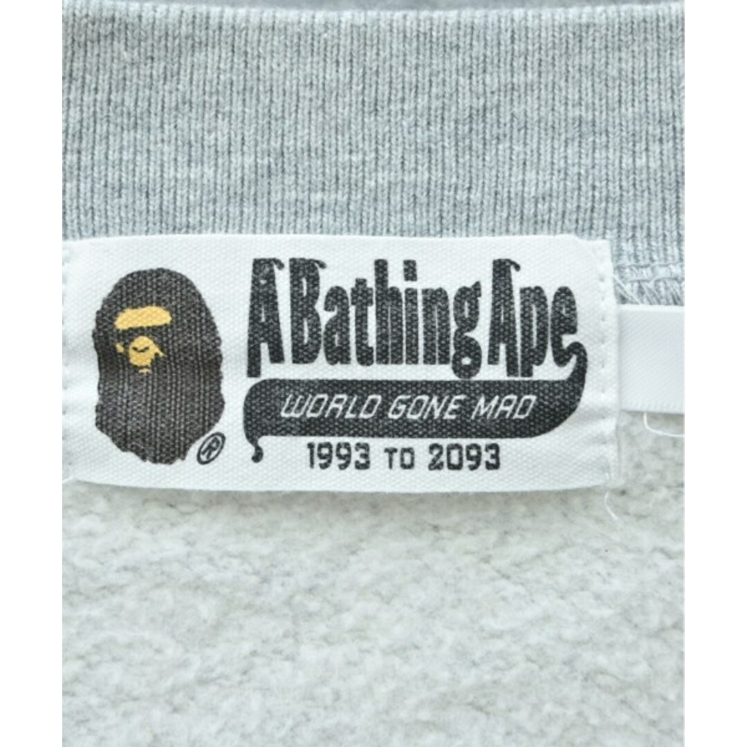 A BATHING APE(アベイシングエイプ)のA BATHING APE アベイシングエイプ スウェット L グレー 【古着】【中古】 メンズのトップス(スウェット)の商品写真