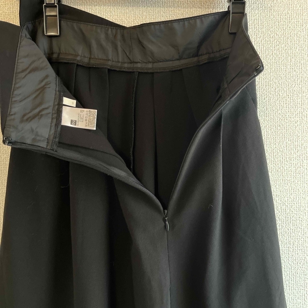 GU(ジーユー)のGU ロングスカート　黒Sサイズ レディースのスカート(ロングスカート)の商品写真