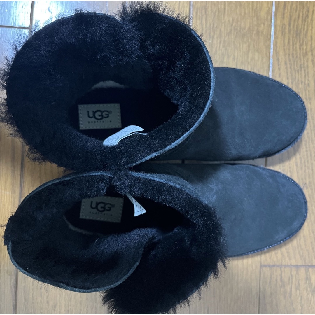 UGG(アグ)の21 UGG キッズ ブーツ ブラック キッズ/ベビー/マタニティのキッズ靴/シューズ(15cm~)(ブーツ)の商品写真