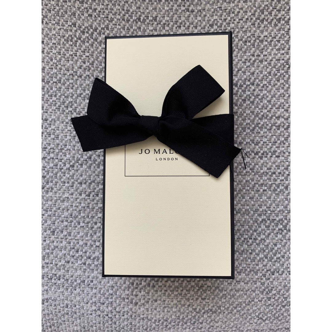 Jo Malone(ジョーマローン)のJo MALONE  ブラックベリー&ベイ　ボディ&ハンドウォッシュ　新品 コスメ/美容のボディケア(ボディソープ/石鹸)の商品写真