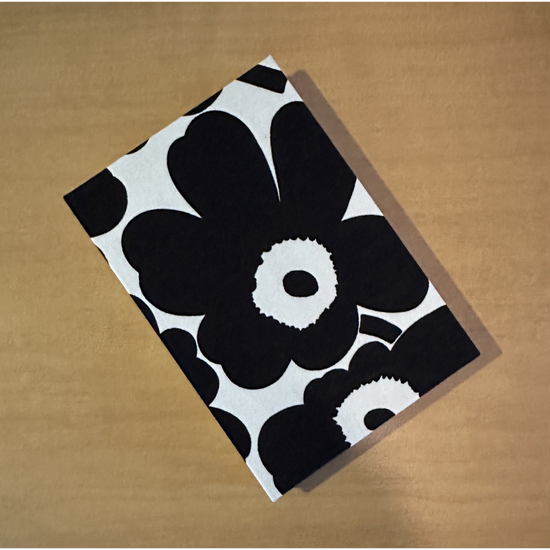 marimekko(マリメッコ)のミニウニッコ御朱印帳 カルトナージュ ハンドメイド ハンドメイドのハンドメイド その他(その他)の商品写真