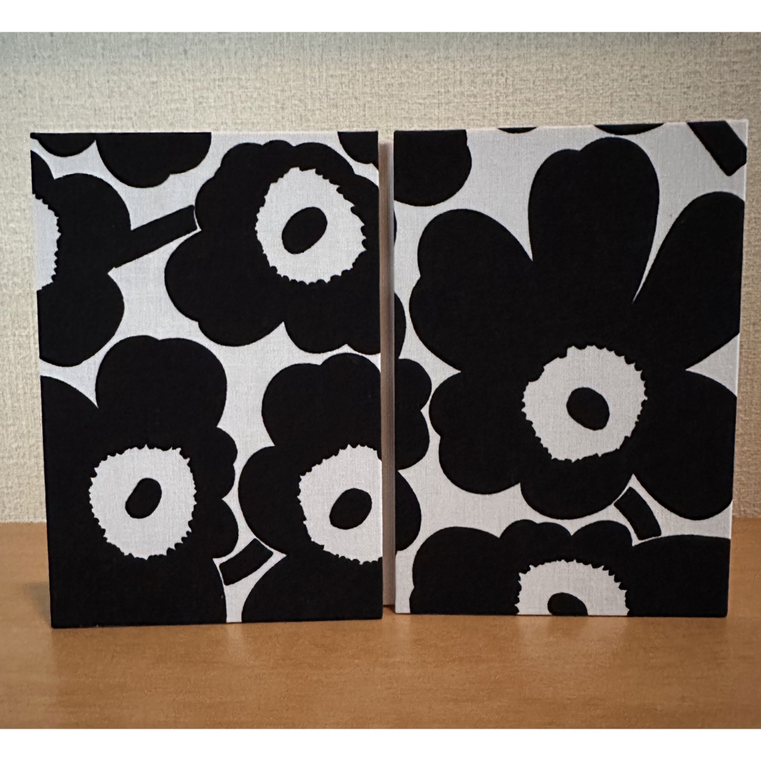 marimekko(マリメッコ)のミニウニッコ御朱印帳 カルトナージュ ハンドメイド ハンドメイドのハンドメイド その他(その他)の商品写真