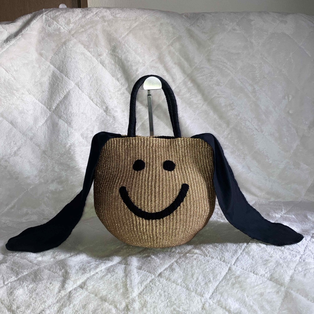 a-jolie(アジョリー)のa-jolle ゴールドニコちゃんかごバッグ レディースのバッグ(かごバッグ/ストローバッグ)の商品写真