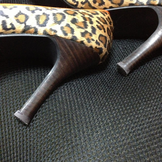 RODEO CROWNS(ロデオクラウンズ)のレオパード柄 パンプス レディースの靴/シューズ(ハイヒール/パンプス)の商品写真