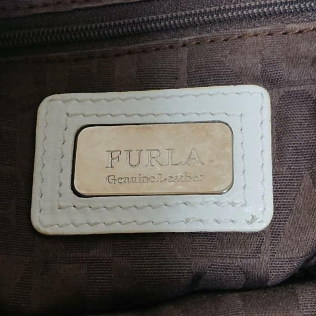 Furla(フルラ)のフルラ ショルダーバッグ - 白 斜めがけ レディースのバッグ(ショルダーバッグ)の商品写真