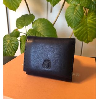 GRAPHIA Tri-fold leather wallet(折り財布)