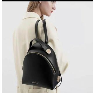 チャールズアンドキース(Charles and Keith)の◆美品◆チャールズ&キース 　リュック 　バッグ　ショルダーバッグ(リュック/バックパック)