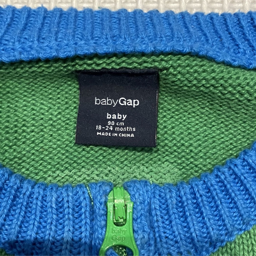 babyGAP(ベビーギャップ)のbabyGap  90 上着　恐竜　ニット　ジップアップセーター キッズ/ベビー/マタニティのキッズ服男の子用(90cm~)(ニット)の商品写真