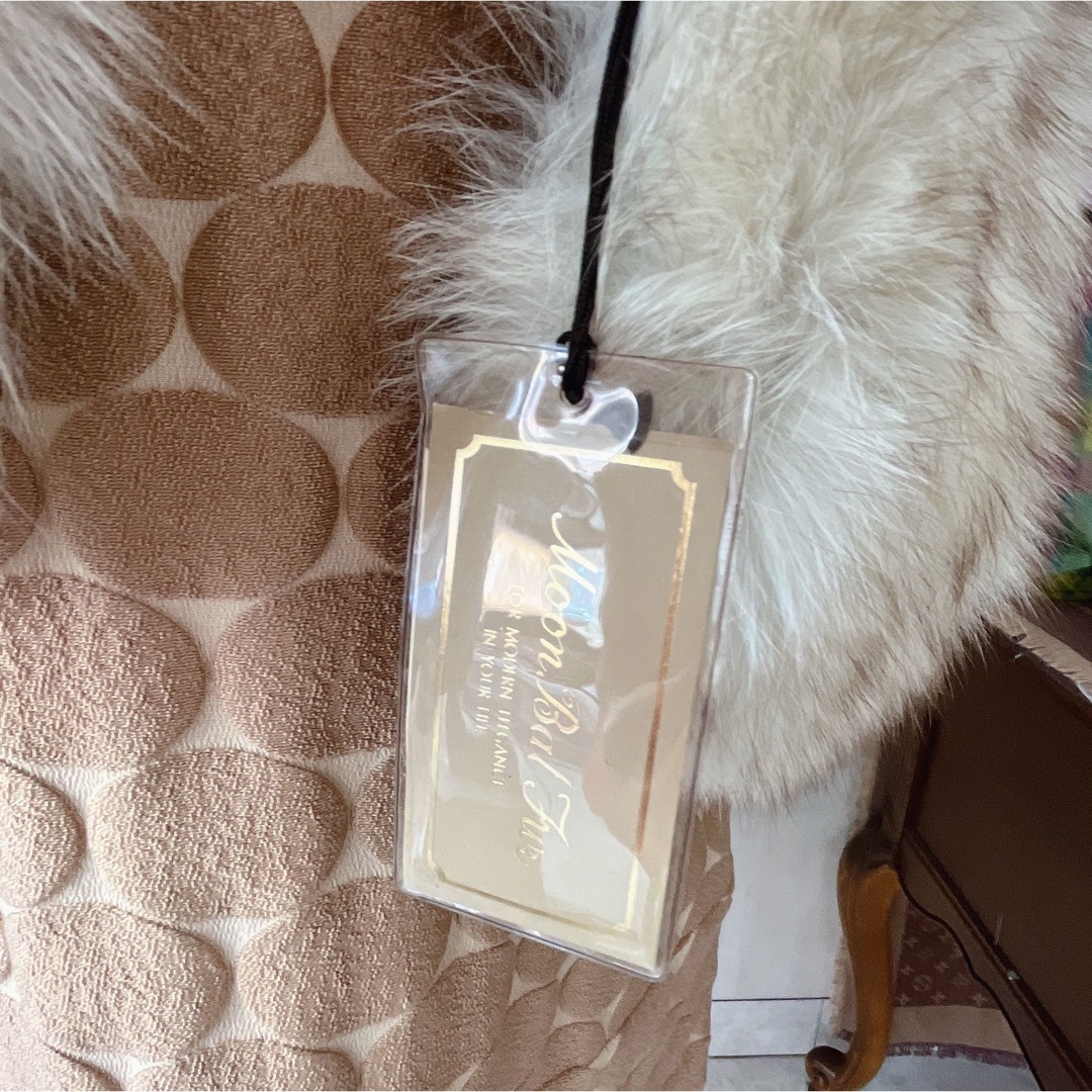 MOONBAT(ムーンバット)のフォックスファー 青狐 毛皮 高級 MOONBAT 日本製 ホワイト 豪華 襟巻 レディースのファッション小物(マフラー/ショール)の商品写真