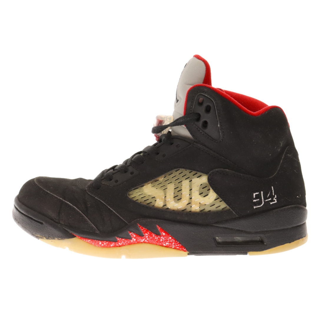 NIKE(ナイキ)のNIKE ナイキ 15AW×SUPREME AIR JORDAN5 RETRO シュプリーム エアジョーダン5 レトロ ハイカットスニーカーブラック/レッド US9.5/27.5CM 824371‐001 メンズの靴/シューズ(スニーカー)の商品写真