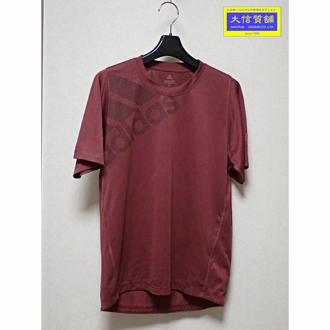 adidas(アディダス)のADIDAS アディダス フリーリフト ビッグロゴTシャツ 半袖 メンズM GC8406 レガシーレッド 中古B 【送料無料】 A-8338【質屋出品】 メンズのトップス(Tシャツ/カットソー(半袖/袖なし))の商品写真