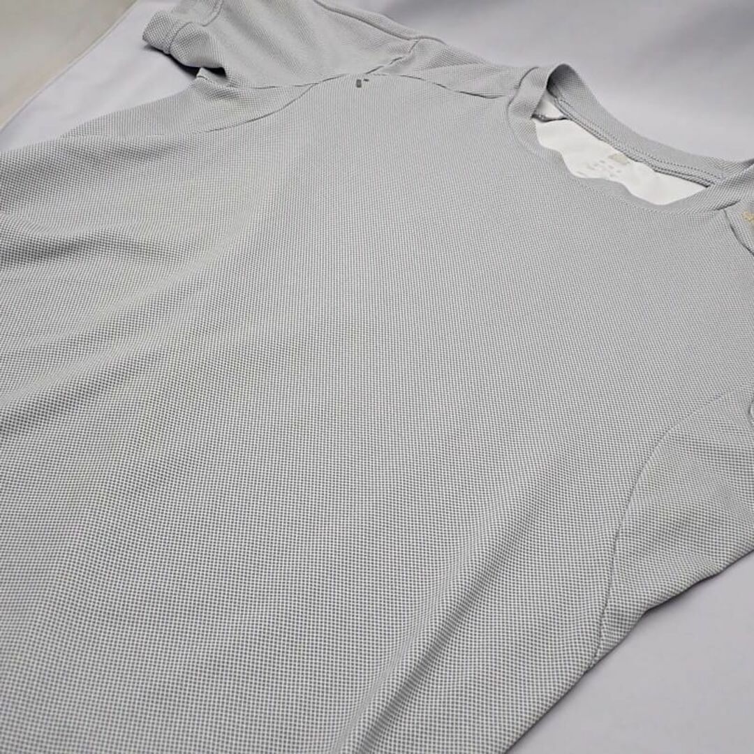 adidas(アディダス)のADIDAS CLIMALITE アディダス Tシャツ 半袖 F43994 メンズM ブルーグレー 中古B 【送料無料】 A-8347【質屋出品】 メンズのトップス(Tシャツ/カットソー(半袖/袖なし))の商品写真