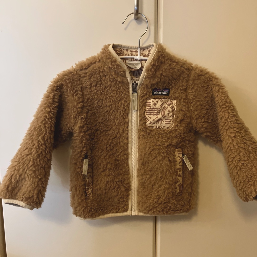 patagonia(パタゴニア)のパタゴニア　ボア　アウター キッズ/ベビー/マタニティのキッズ服男の子用(90cm~)(ジャケット/上着)の商品写真