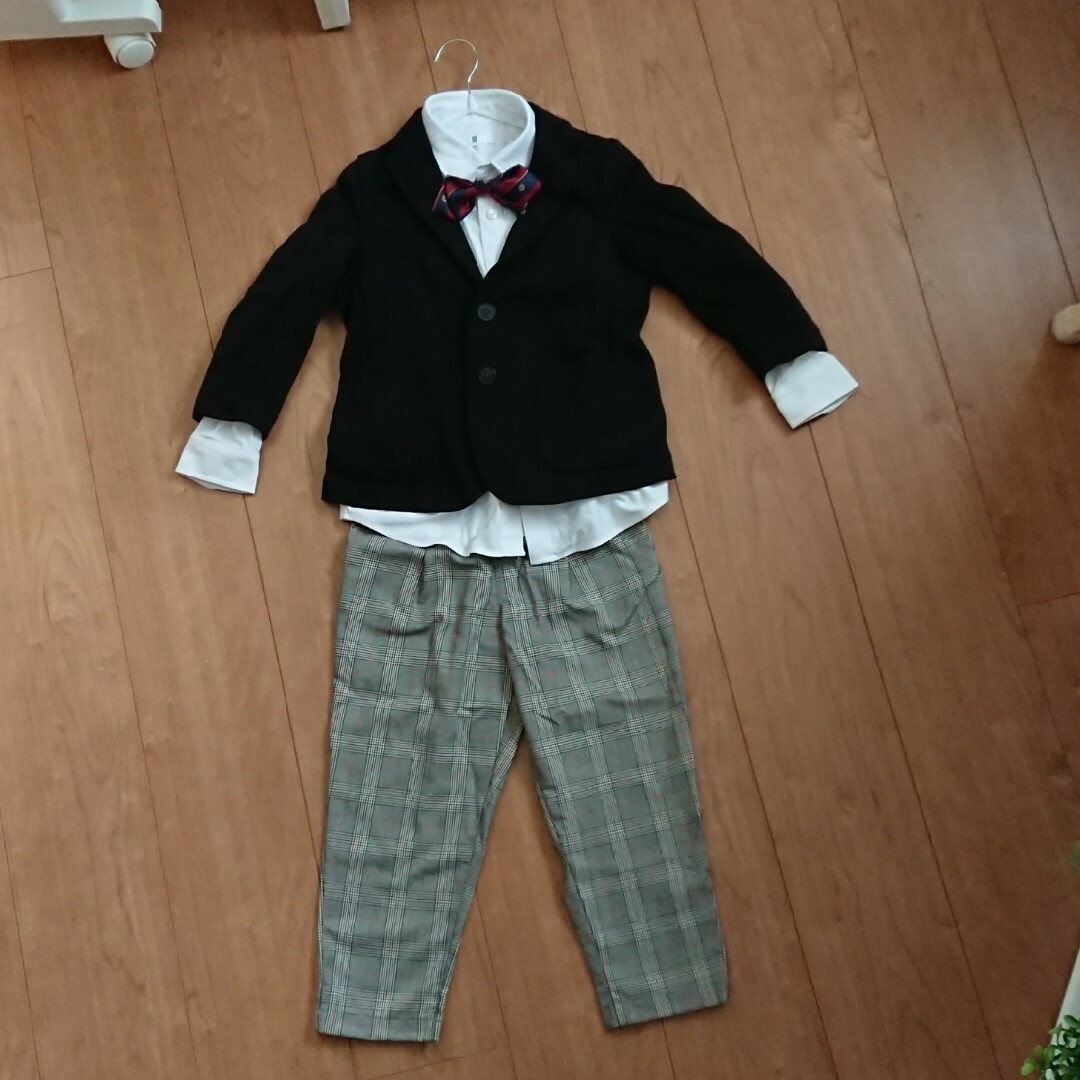 UNIQLO(ユニクロ)の卒園式・入学式 セット キッズ/ベビー/マタニティのキッズ服男の子用(90cm~)(ドレス/フォーマル)の商品写真