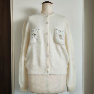 ヴァレンティノ(VALENTINO)の美品✨『VALENTINO』ヴァレンティノ ブティック ビジュー カーディガン(カーディガン)