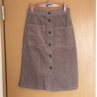 ダブルクローゼット(w closet)のグレージュのコーデュロイスカート(ひざ丈スカート)