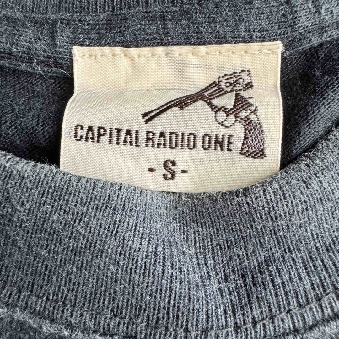 ● CAPITAL RADIO ONE music ロゴ プリント Tシャツ S メンズのトップス(Tシャツ/カットソー(半袖/袖なし))の商品写真