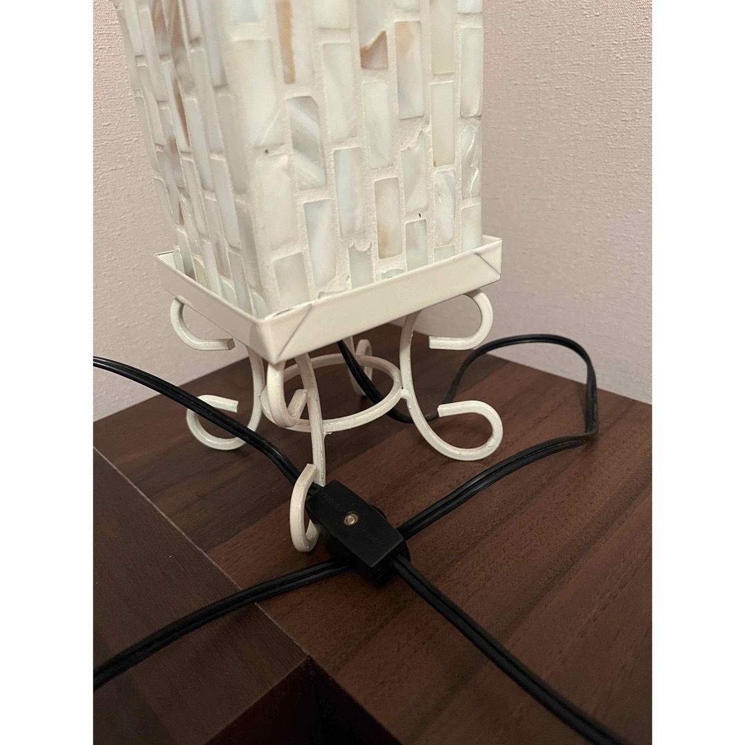 ステンドグラス　テーブルランプ インテリア/住まい/日用品のライト/照明/LED(テーブルスタンド)の商品写真