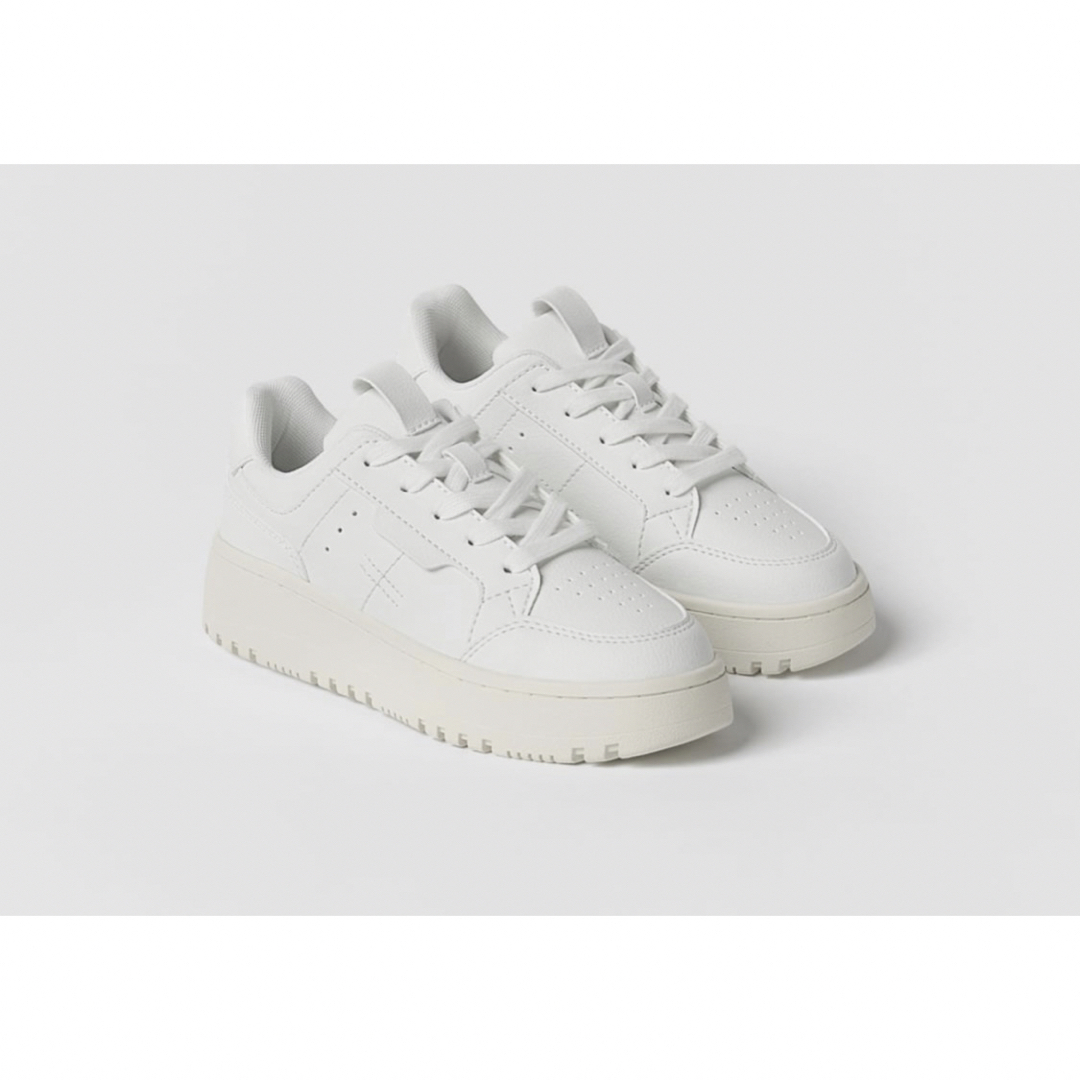 ZARA - ZARA チャンキーソールスニーカー 35(22.5-23㎝)の通販 ZARA - ZARA チャンキーソールスニーカー 35(22.5-23㎝)の通販