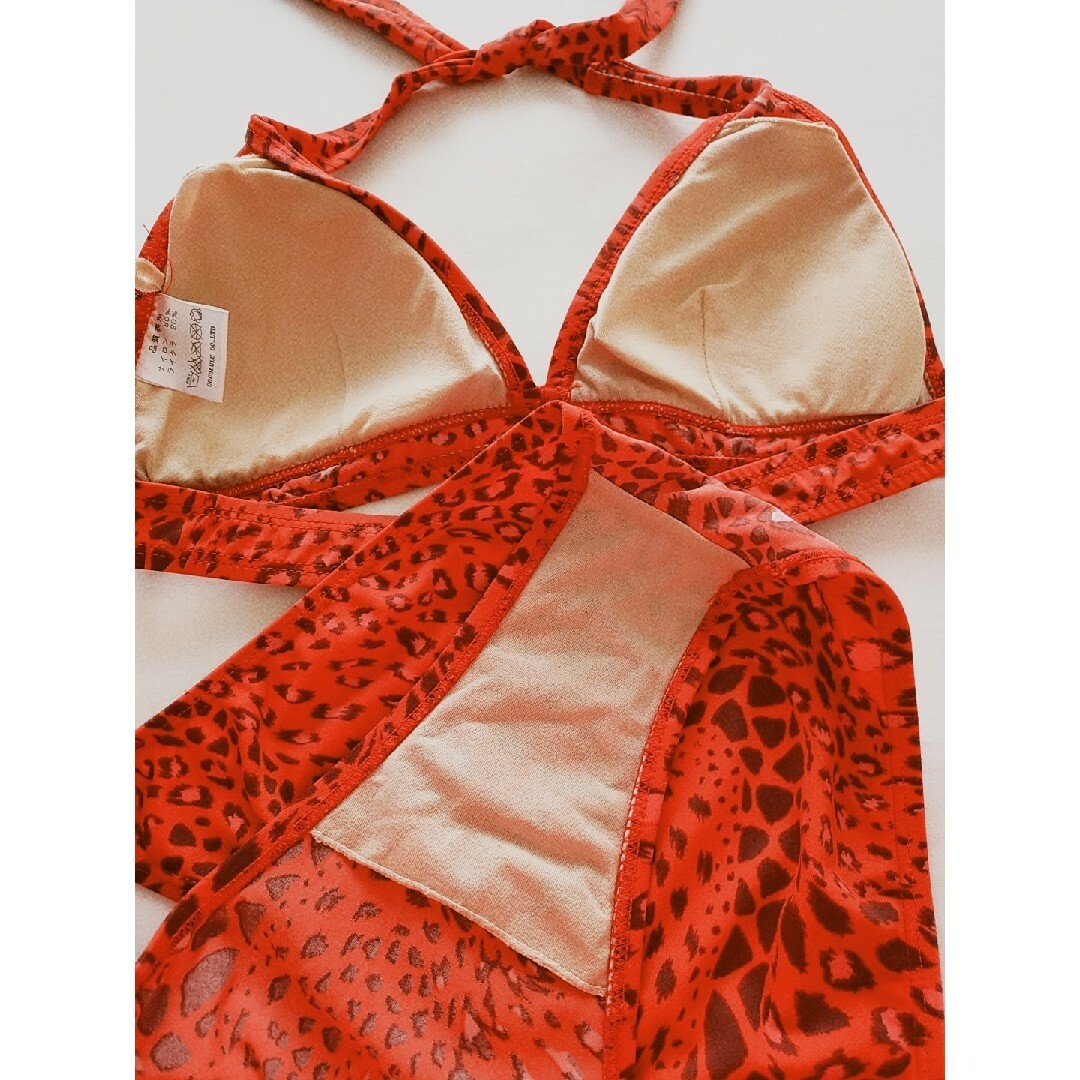 未使用　美品　豹柄　ヒョウ柄ビキニ　セパレート　赤　フリーサイズ レディースの水着/浴衣(水着)の商品写真