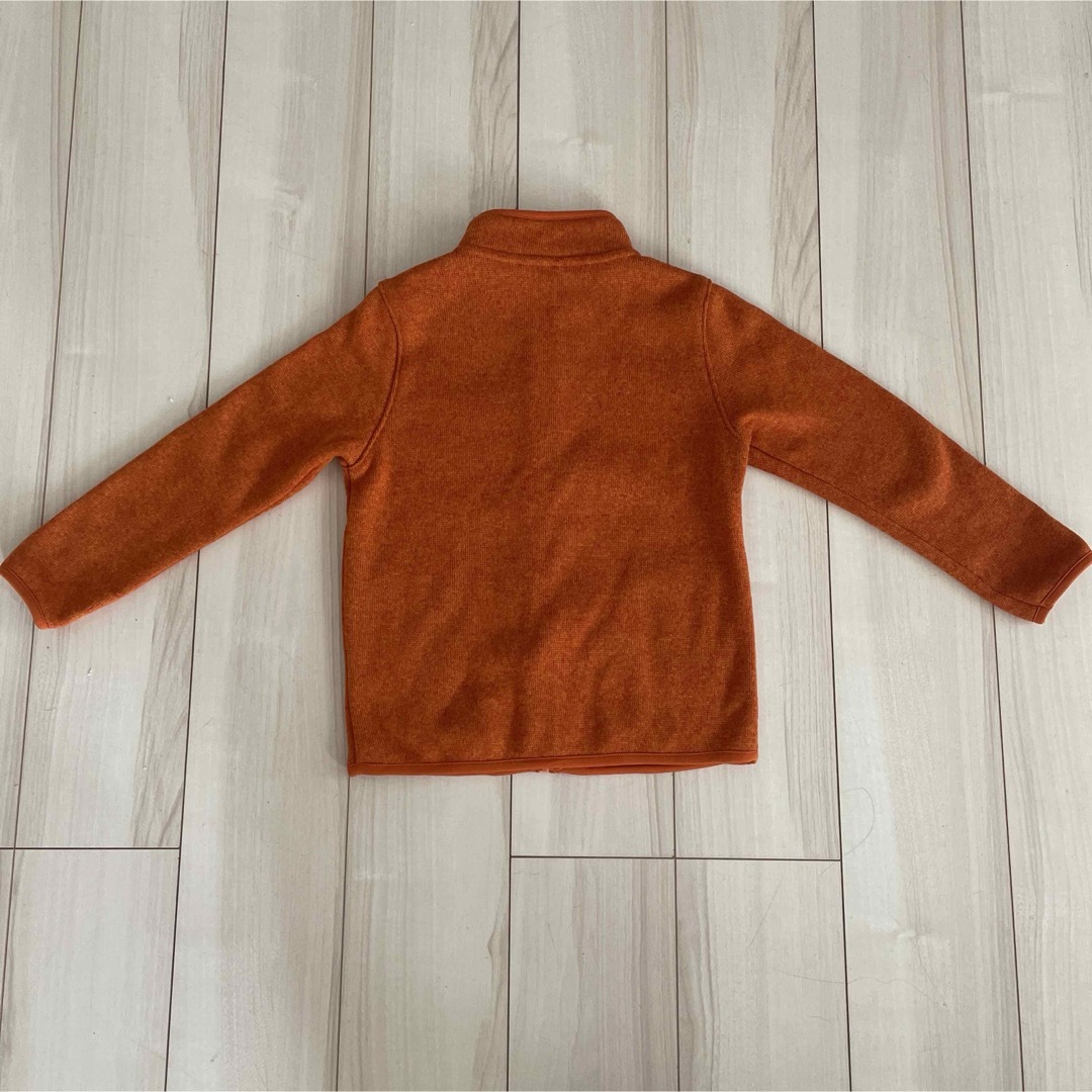 UNIQLO(ユニクロ)のフリース　サイズ130 キッズ/ベビー/マタニティのキッズ服男の子用(90cm~)(ジャケット/上着)の商品写真