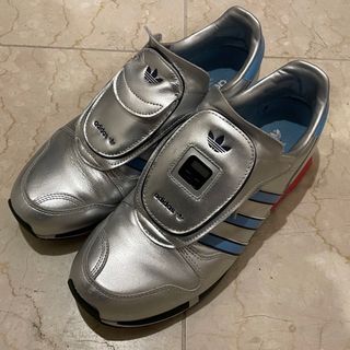 adidas(スニーカー)のフリマアイテム一覧 adidas(スニーカー)のフリマアイテム一覧