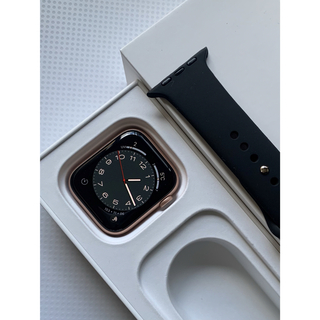 アップルウォッチ(Apple Watch)の【最低価格】『美品』Apple watch  series5 GPS BT90％(腕時計(デジタル))