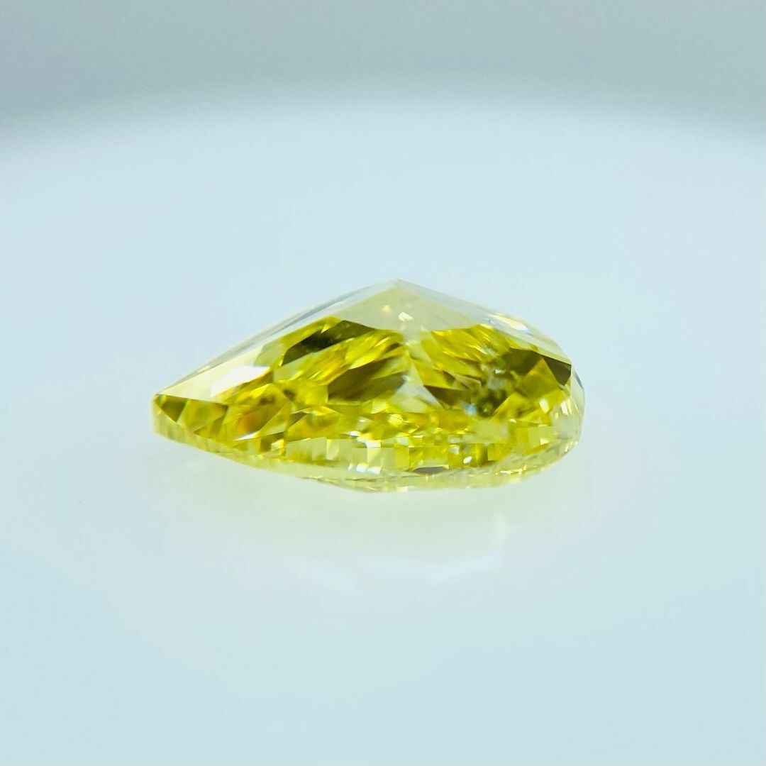 FANCY VIVID YELLOW 1.063ct PS/RT2481/GIA レディースのアクセサリー(その他)の商品写真