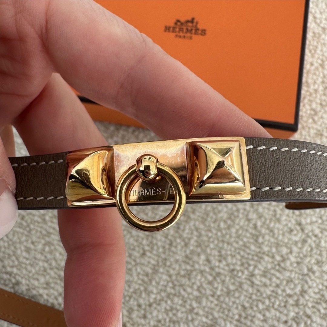 Hermes(エルメス)のHERMES ミニケリーブレスレット　エトゥープ レディースのアクセサリー(ブレスレット/バングル)の商品写真