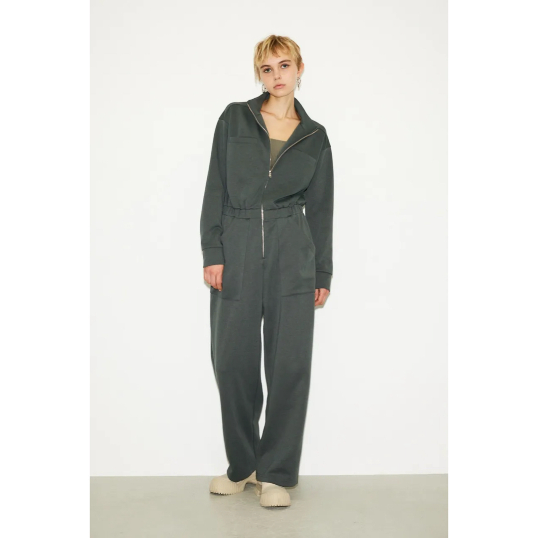 SLY(スライ)のTHROW by SLY【FRONT ZIP PONTE JUMPSUITS】 レディースのパンツ(オールインワン)の商品写真