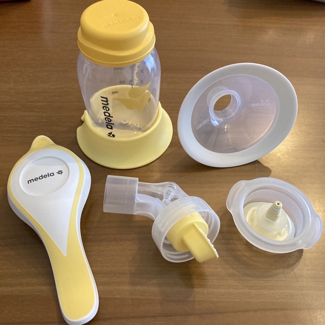 medela(メデラ)のメデラ　ハーモニー　手動搾乳機 キッズ/ベビー/マタニティの授乳/お食事用品(その他)の商品写真