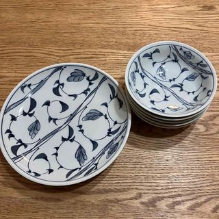 有田焼 - 有田焼 赤峰窯 中皿 2枚 小皿5枚セットの通販 by 有田焼 - 有田焼 赤峰窯 中皿 2枚 小皿5枚セットの通販 by