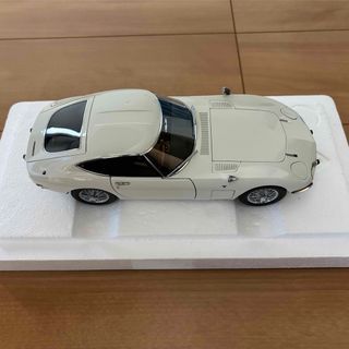 オートアート(AUTOart)のオートアート　トヨタ　2000 GT  ワイヤースポークホイール(ミニカー)