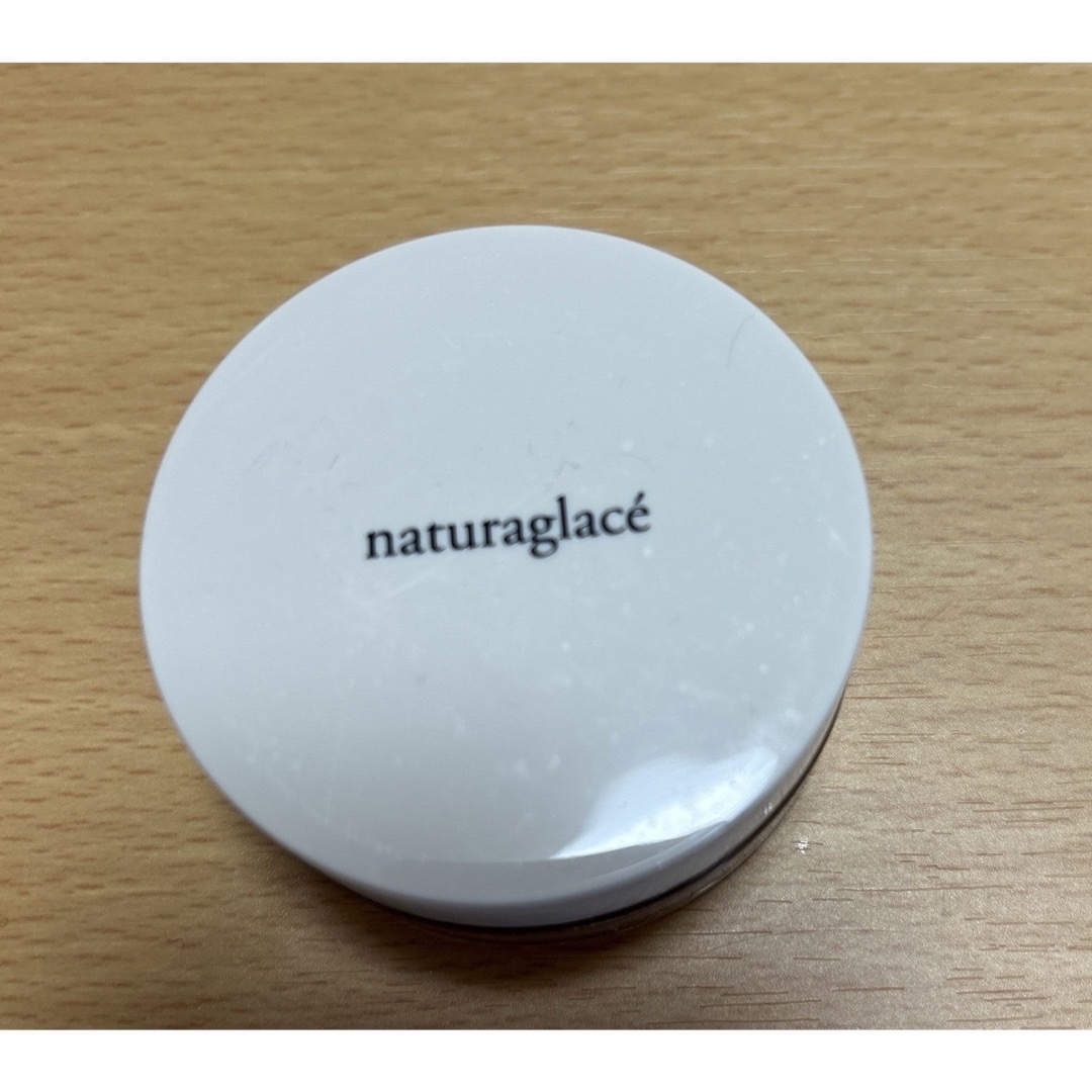 naturaglace(ナチュラグラッセ)のナチュラグラッセ　ルースパウダー01 コスメ/美容のベースメイク/化粧品(フェイスパウダー)の商品写真