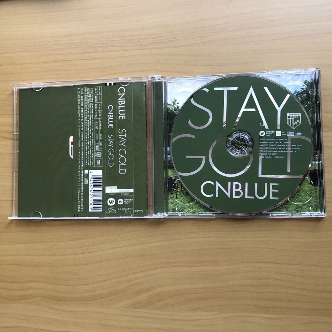 CNBLUE(シーエヌブルー)のCNBLUE 『STAY GOLD』（初回限定盤A）CD＋DVD エンタメ/ホビーのCD(K-POP/アジア)の商品写真