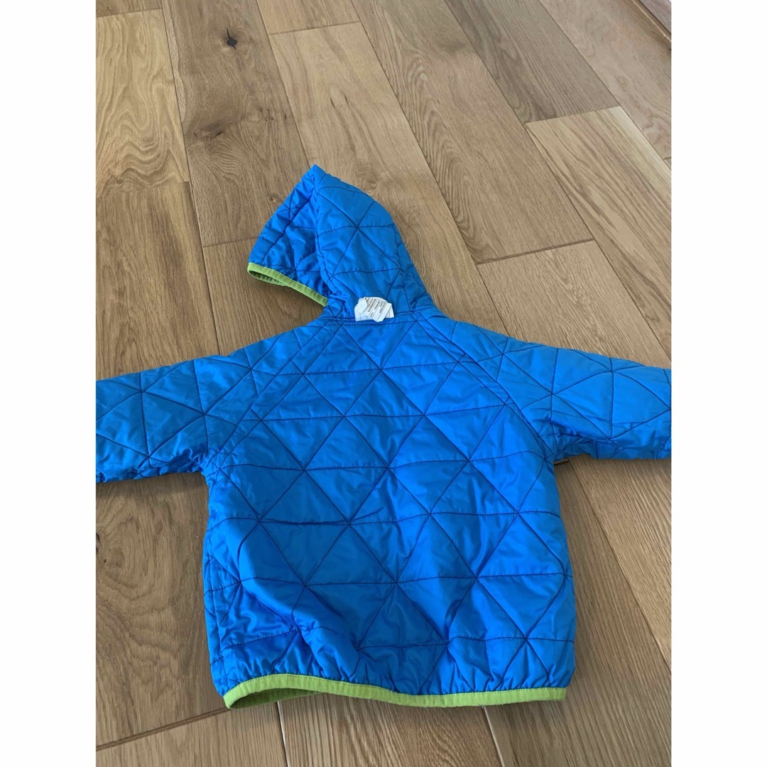 patagonia(パタゴニア)のパタゴニア　ダウン　6M〜12M 80 リバーシブル キッズ/ベビー/マタニティのベビー服(~85cm)(ジャケット/コート)の商品写真