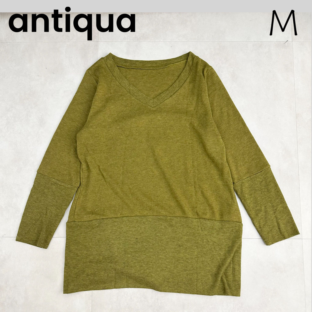 antiqua(アンティカ)の【antiqua】アンティカ M Vネック ニット カーキ レディースのトップス(ニット/セーター)の商品写真