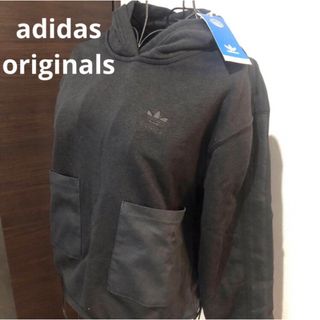 オリジナルス(Originals（adidas）)の新品未使用タグ付き　アディダスオリジナルス　パーカー　フーディー　レディース(パーカー)