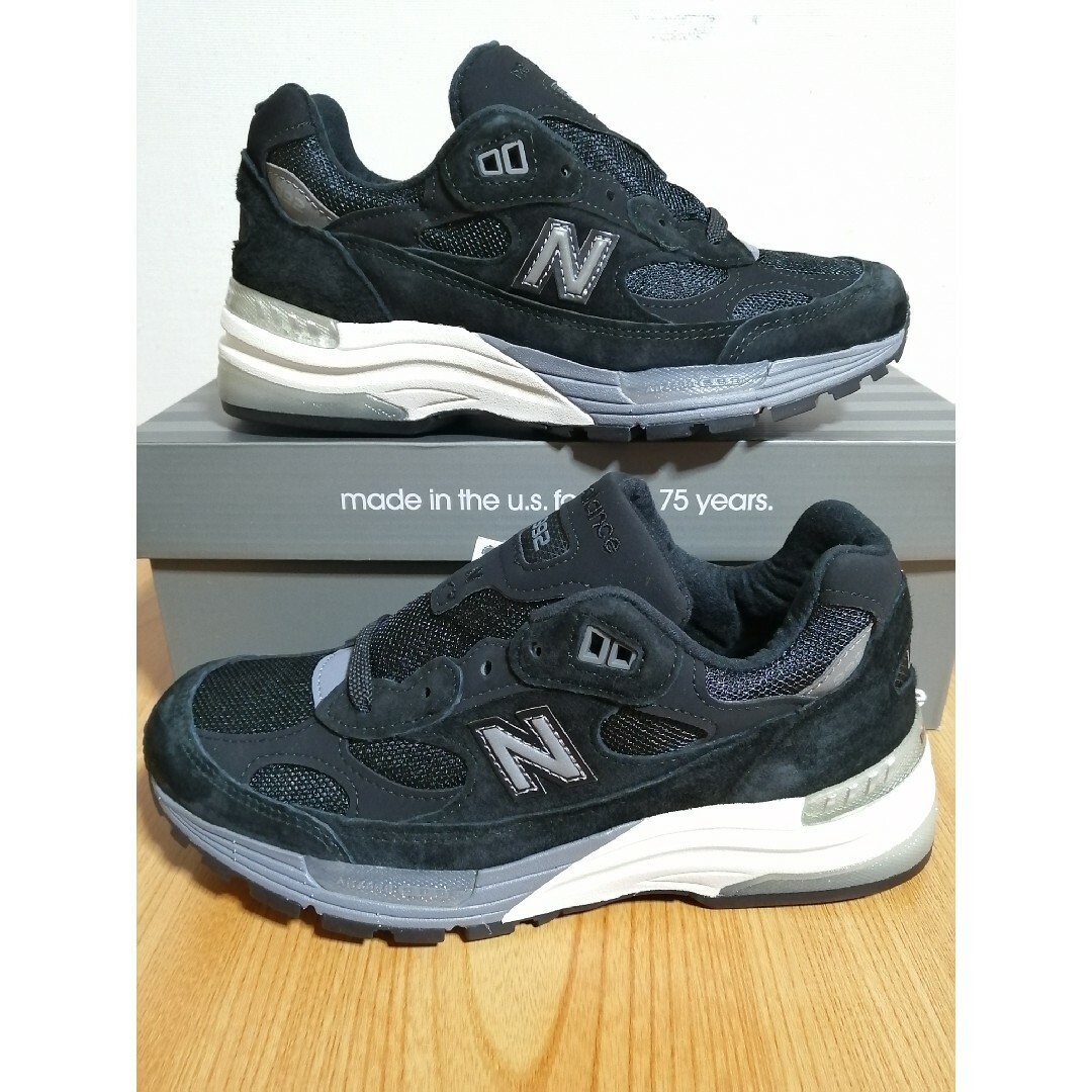 New Balance(ニューバランス)の未使用品 us5 23.0cm ニューバランス M992BL ブラック レディースの靴/シューズ(スニーカー)の商品写真