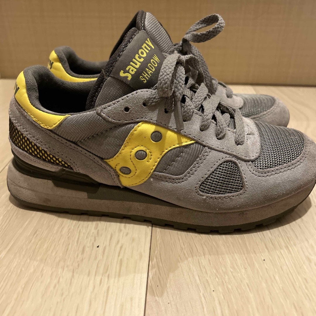 SAUCONY(サッカニー)のサッカニー　シャドウ　イエロー　グレー レディースの靴/シューズ(スニーカー)の商品写真