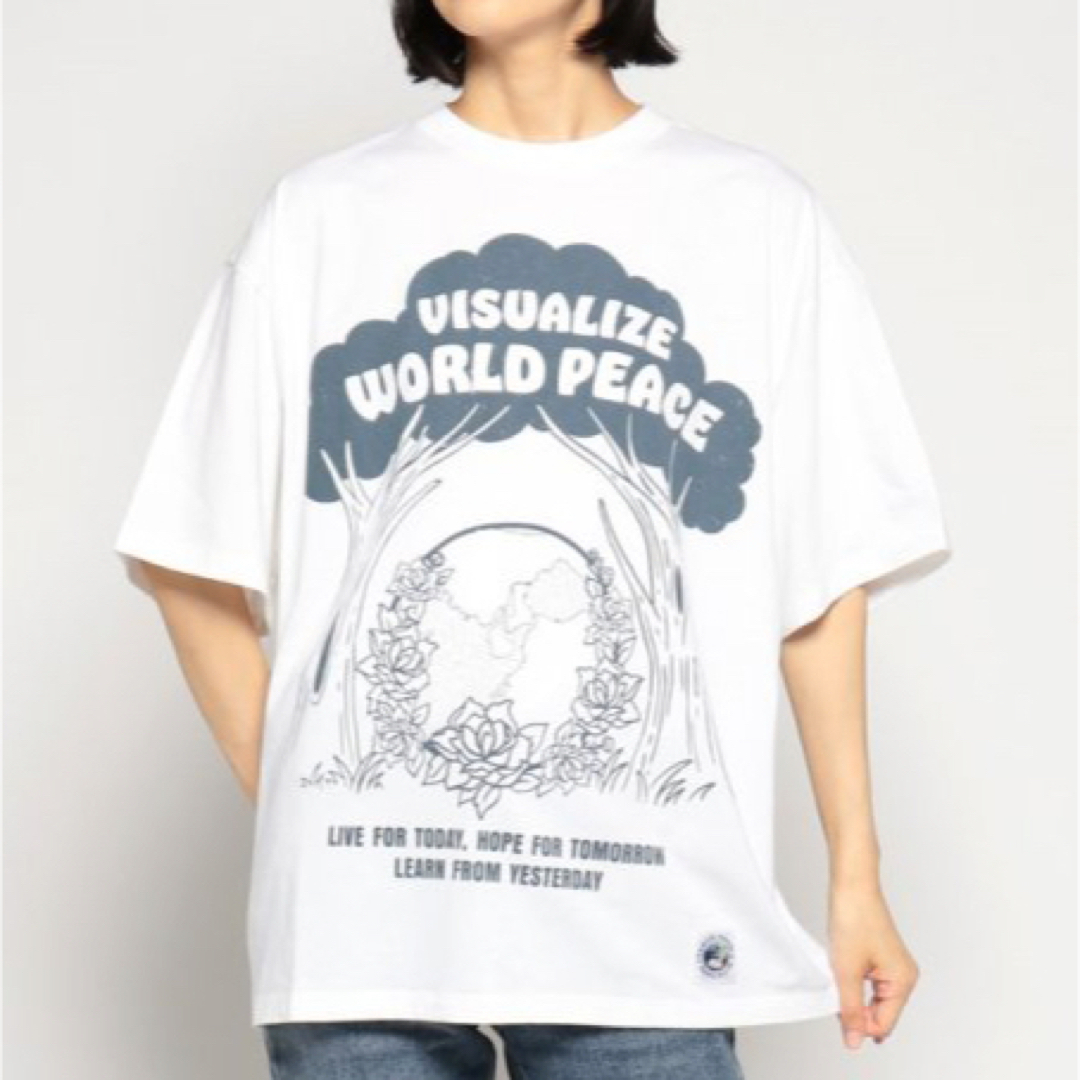 Levi's(リーバイス)の新品✨タグ付き♪定価4,950円　リーバイス　綿素材　Tシャツ　　大特価‼️ レディースのトップス(Tシャツ(半袖/袖なし))の商品写真