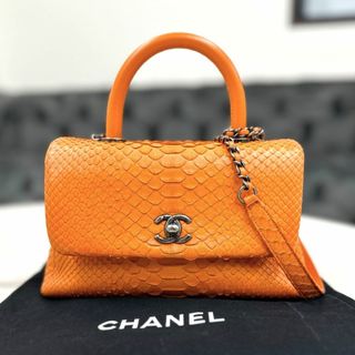 シャネル(CHANEL)のシャネル　トップハンドル　2way　パイソン　オレンジ　A92990　24番台(ハンドバッグ)