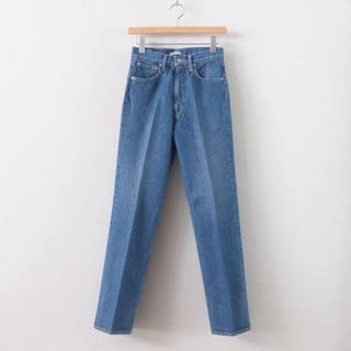 オーラリー(AURALEE)のAURALEE WASHED HARD TWIST DENIM 5P PANTS(デニム/ジーンズ)