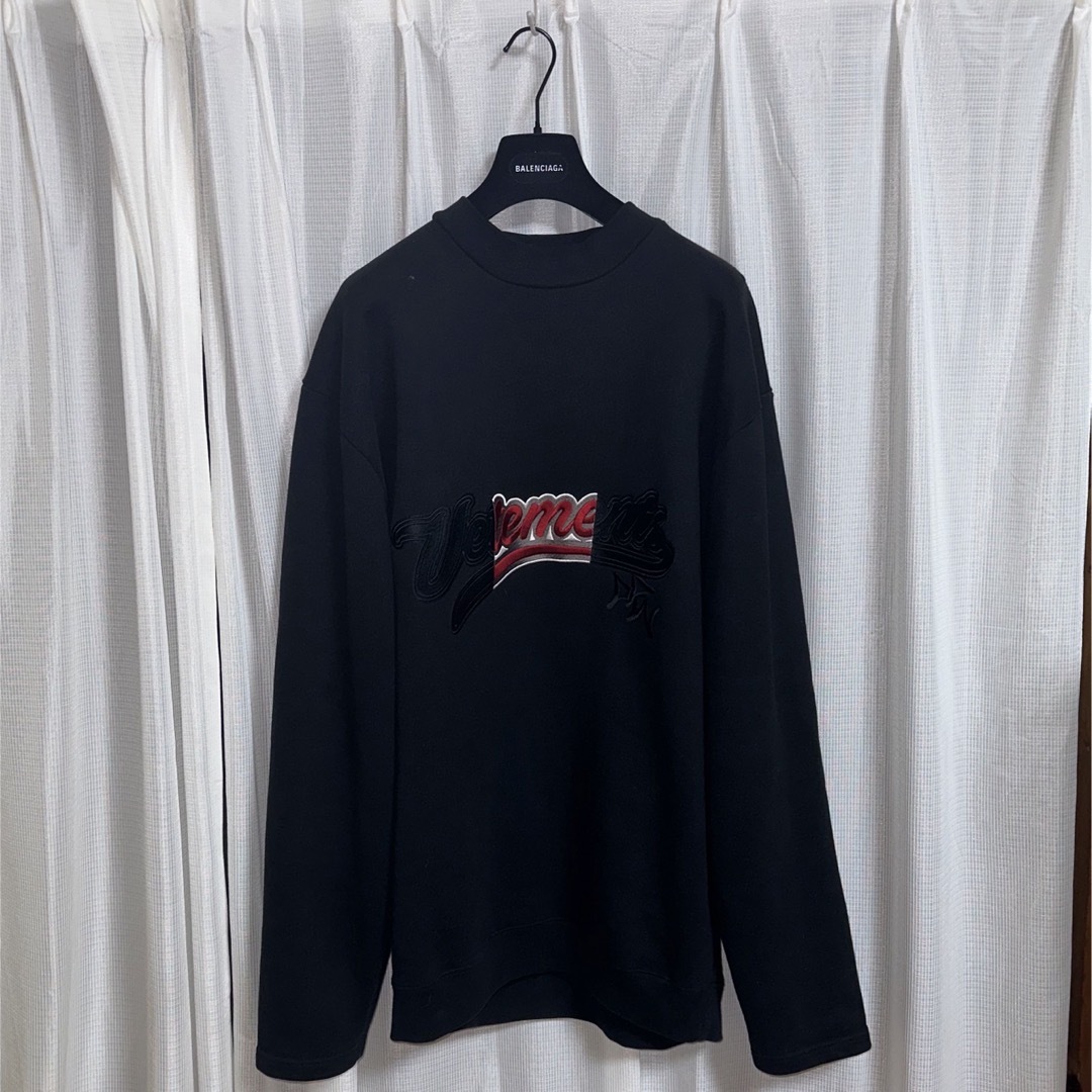 VETEMENTS(ヴェトモン)のVETEMENTS ベースボール　スウェット メンズのトップス(スウェット)の商品写真