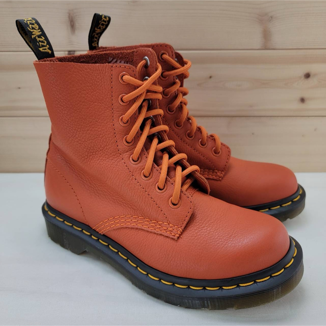 Dr.Martens - ドクターマーチン 1460 8 ホール パスカル オレンジ UK4