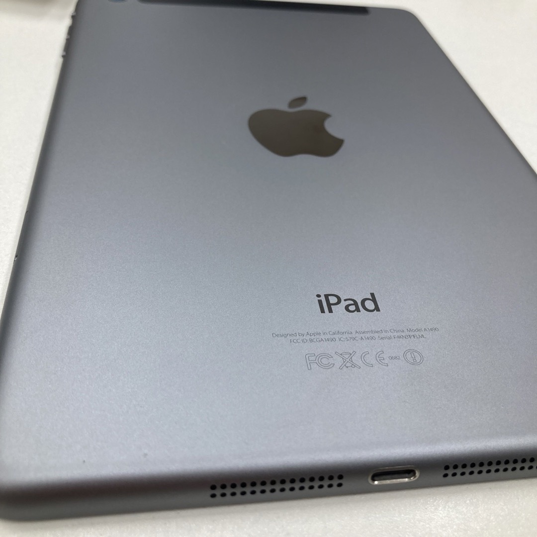 iPad(アイパッド)のiPad mini 2 / セルラーモデル SoftBank  / 32GB スマホ/家電/カメラのPC/タブレット(タブレット)の商品写真