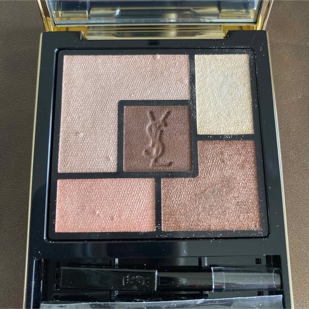 Yves Saint Laurent(イヴサンローラン)のイヴサンローラン クチュールクルールパレット 14 ロージィコントゥーリング コスメ/美容のベースメイク/化粧品(アイシャドウ)の商品写真