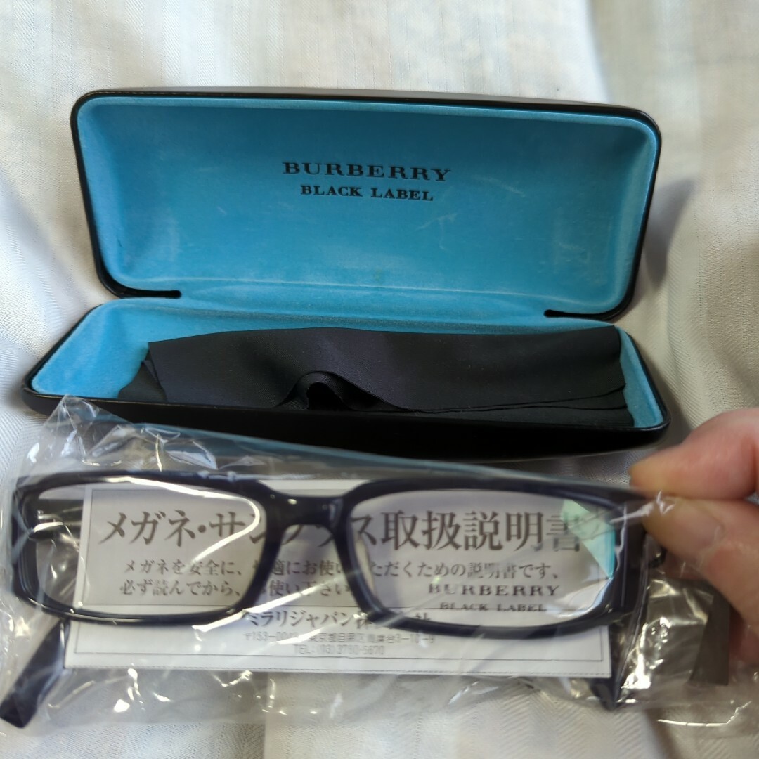 BURBERRY BLACK LABEL(バーバリーブラックレーベル)のBURBERRY BLACK LABEL メガネ 新品未使用 箱ケース付 メンズのファッション小物(サングラス/メガネ)の商品写真