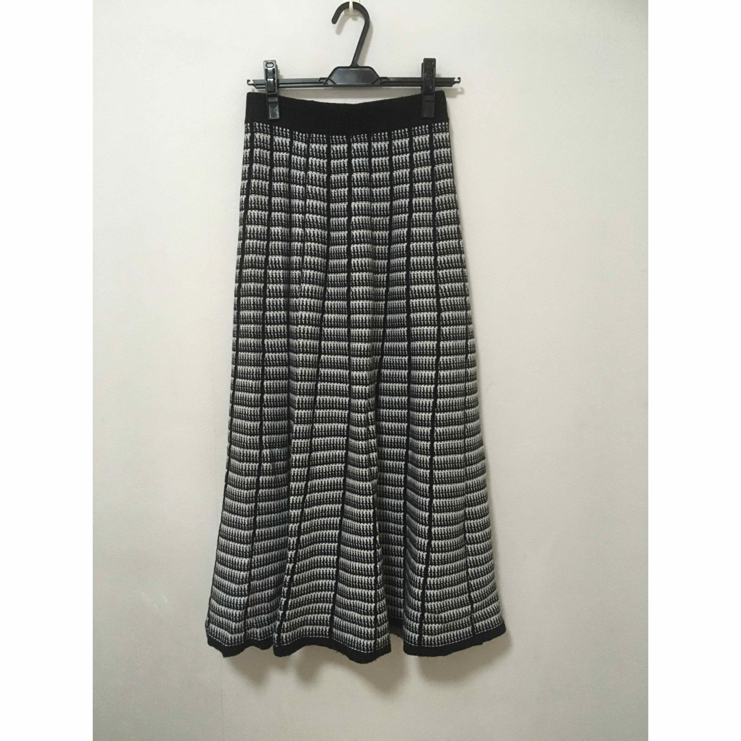 clear(クリア)のclear クリア ニットロングスカートFサイズ レディースのスカート(ロングスカート)の商品写真